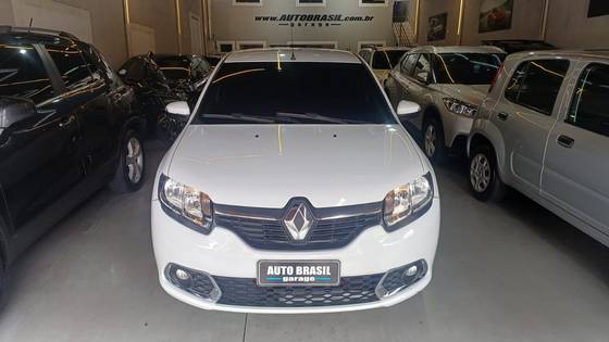 RENAULT SANDERO 1.6 16V SCE FLEX DYNAMIQUE EASY-R RENAULT SANDERO 1.6 16V SCE FLEX DYNAMIQUE EASY-R